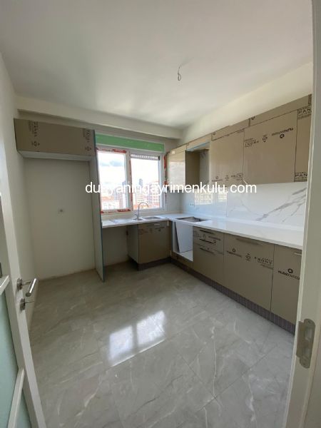 ERENKÖY'DE YENİ BİNADA MARMARAYA YAKIN 3+1 SATILIK DAİRE
