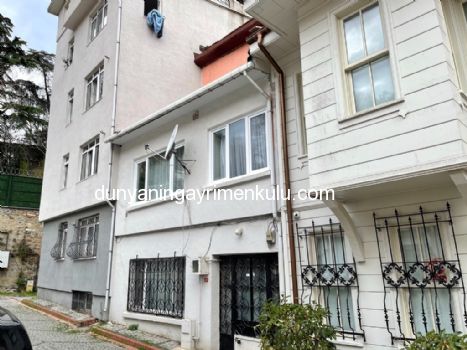 ÜSKÜDAR FETHİ PAŞA KORUSU YANINDA YATIRIMLIK SATILIK MÜSTAKİL EV 