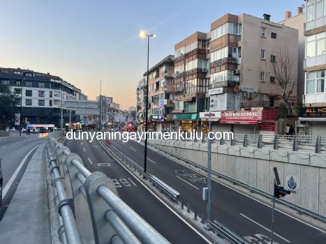 MALTEPE MERKEZDE BAĞDAT CADDESİNE 10 M CEPHELİ SATILIK MAĞAZA