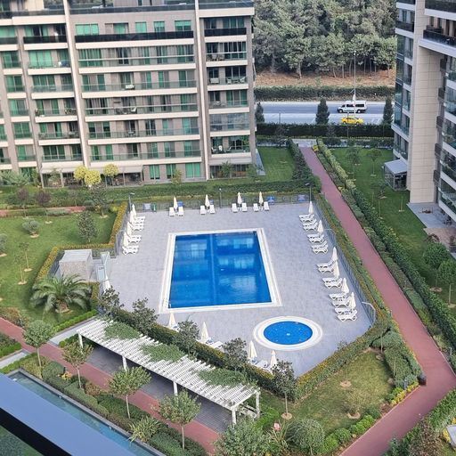 VADİSTANBUL PARK ETABINDA GENİŞ BALKONLU 4+1 SATILIK DAİRE