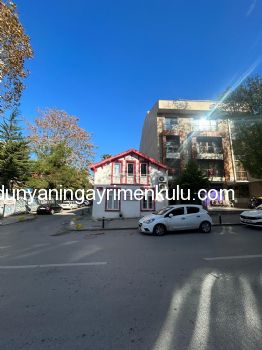 BOSTANCI MERKEZDE 181 m² ARSA İÇİNDE SATILIK MÜSTAKİL BİNA