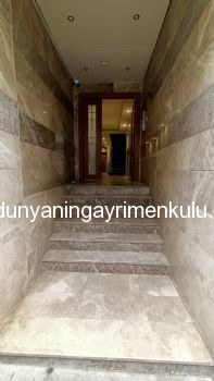 ÜSKÜDAR VALİDE ATİK DE GENÇ BİNADA 2+1 SATILIK DAİRE