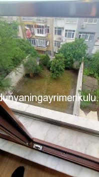 ÜSKÜDAR VALİDE ATİK DE GENÇ BİNADA 2+1 SATILIK DAİRE