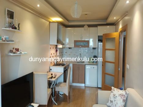 ÜSKÜDAR VALİDE ATİK DE GENÇ BİNADA 2+1 SATILIK DAİRE