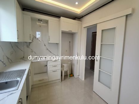 SAHRAİCEDİT ATATÜRK CAD ÇOK YAKIN SATILIK 3+1 DAİRE KATTA TEK