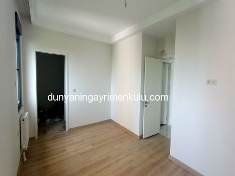 SAHRAİCEDİT ATATÜRK CAD ÇOK YAKIN SATILIK 3+1 DAİRE KATTA TEK