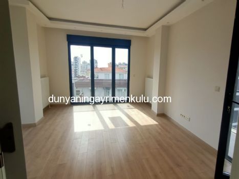 SAHRAİCEDİT ATATÜRK CAD ÇOK YAKIN SATILIK 3+1 DAİRE KATTA TEK