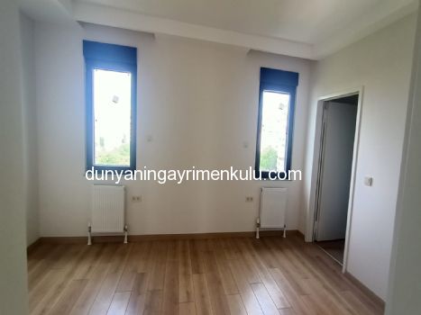 SAHRAİCEDİT ATATÜRK CAD ÇOK YAKIN SATILIK 3+1 DAİRE KATTA TEK