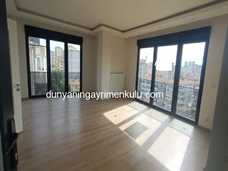 SAHRAİCEDİT ATATÜRK CAD ÇOK YAKIN SATILIK 3+1 DAİRE KATTA TEK