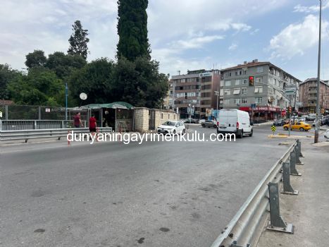 KADIKÖY YILDIZBAKKAL'DA CADDE ÜZERİNDE DEVREN KİRALIK