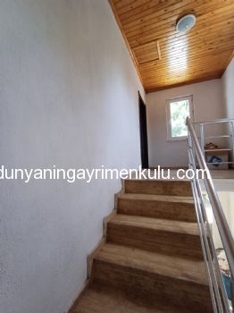 DALYAN İZTUZU PLAJ YOLUNDA EŞYALI BAHÇELİ 2+1 KİRALIK DAİRE