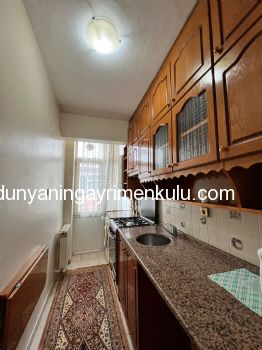 KADIKÖY MERKEZDE EŞYALI 2+1 KİRALIK DAİRE