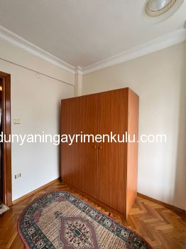 KADIKÖY MERKEZDE EŞYALI 2+1 KİRALIK DAİRE