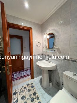 KADIKÖY MERKEZDE EŞYALI 2+1 KİRALIK DAİRE