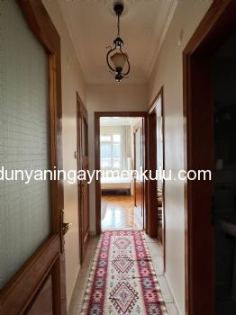 KADIKÖY MERKEZDE EŞYALI 2+1 KİRALIK DAİRE