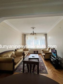 KADIKÖY MERKEZDE EŞYALI 2+1 KİRALIK DAİRE