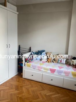 BEYLERBEYİ'NDE  BOĞAZ MANZARALI CADDE ÜZERİNDE 3+1 SATILIK DAİRE