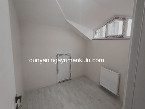 SAHRAYICEDİT DE SATILIK DUBLEKS DAİRE