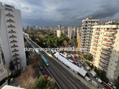 GÖZTEPE'DE İÇİ YENİLENMİŞ SATILIK GENİŞ 3+1 DAİRE