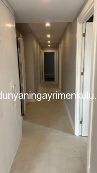 CADDEBOSTAN'DA CADDEYE 2.PARALELDE SIFIR KİRALIK 3+1 DAİRE