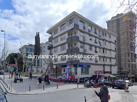 CADDEBOSTAN BAĞDAT CADDESİ ÜZERİNDE 18m2 SATILIK DÜKKAN