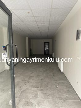 MALTEPE MERKEZDE CADDE ÜZERİ BİNADA 3.2 M CEPHELİ KİRALIK MAĞAZA