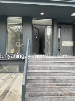 MALTEPE MERKEZDE CADDE ÜZERİ BİNADA 3.2 M CEPHELİ KİRALIK MAĞAZA