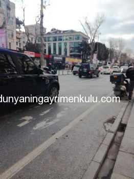 CADDEBOSTAN BAĞDAT CADDESİNDE SATILIK DÜKKAN