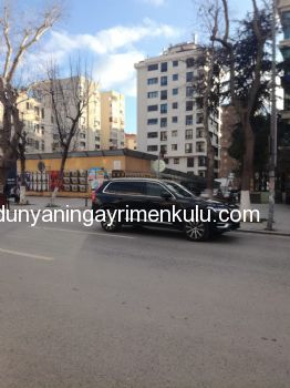 CADDEBOSTAN BAĞDAT CADDESİNDE SATILIK DÜKKAN