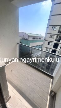 YAKACIK'TA 7/24 GÜVENLİKLİ SİTEDE SIFIR KİRALIK 2+1 DAİRE