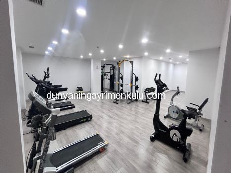 YAKACIK'TA 7/24 GÜVENLİKLİ SİTEDE SIFIR KİRALIK 2+1 DAİRE