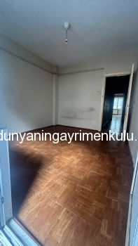 ÜSKÜDAR DOĞANCILAR CADDESİNDE KÖŞE BİNADA KİRALIK 3+1 DAİRE