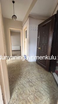 ÜSKÜDAR DOĞANCILAR CADDESİNDE KÖŞE BİNADA KİRALIK 3+1 DAİRE