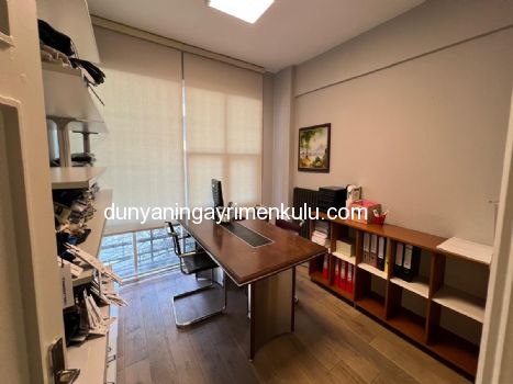 KALAMIŞ SAHİLDE İŞ YERİNE UYGUN KİRALIK 2+1 DAİRE