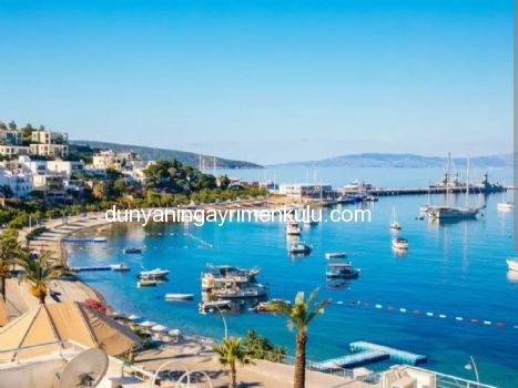 BODRUM GÜMBET'TE DENİZ MANZARALI VE HAVUZLU VİLLA