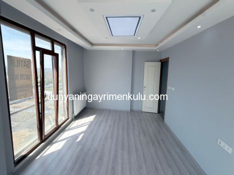 SULTANGAZİ  EN ŞIK BİNADA 3+1 SIFIR SATILIK DAİRE