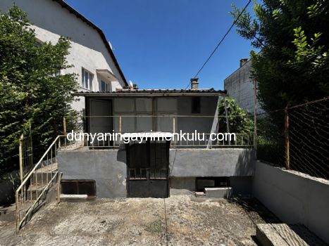 KINALIADA`DA FULL DENİZ MANZARALI İKİBUÇUK KATLI MÜSTAKİL EV
