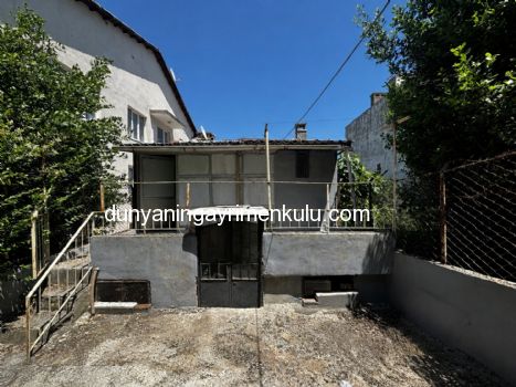 KINALIADA`DA FULL DENİZ MANZARALI İKİBUÇUK KATLI MÜSTAKİL EV