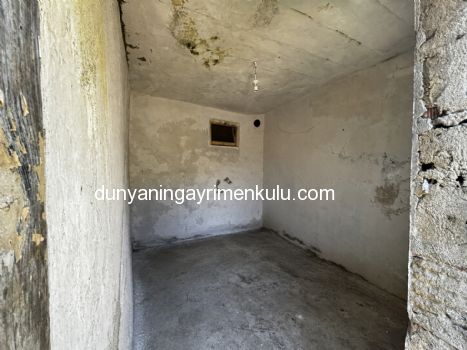 KINALIADA`DA FULL DENİZ MANZARALI İKİBUÇUK KATLI MÜSTAKİL EV