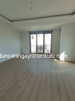 MİNÜBÜS CAD YAKIN 79 M2 2+1 BALKONLU KISMİ DENİZ GÖREN 2+1 DAİRE
