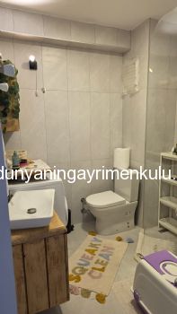 ÇEKMEKÖY DE İÇİ YAPILI MASRAFSIZ 1+1 SATILIK DAİRE