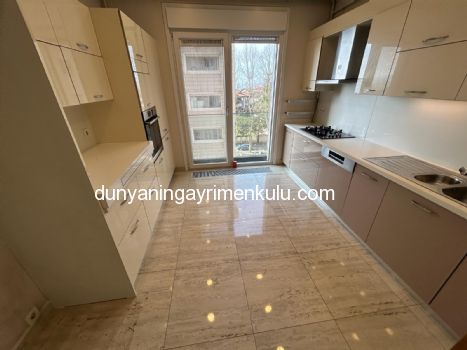 ÇATALÇEŞME SAHİLDE DENİZ MANZARALI LÜKS GENİŞ 3+1 KİRALIK DAİRE
