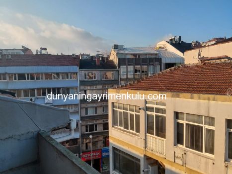KADIKÖY MERKEZDE KİRALIK 1+1 OFİS