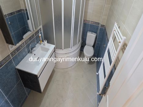 ATAŞEHİR KÜÇÜKBAKKALKÖY'DE MERKEZİ KONUMDA EBEVYN BANYOLU 3+1 KİRALIK DAİRE