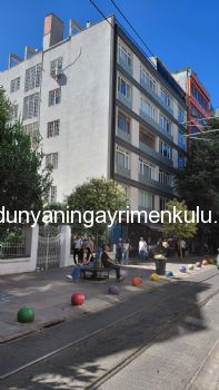 BAHARİYE CADDESİNDE KİRALIK 1+0 DAİRE