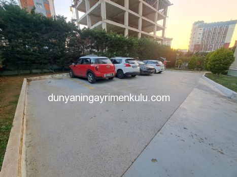 ZÜMRÜTEVLER DANIŞPARK SİTESİNDE KİRALIK 2+1 DAİRE