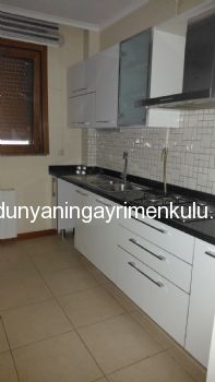 SUADİYEDE GENÇ BİNADA KİRALIK 3+1 DAİRE