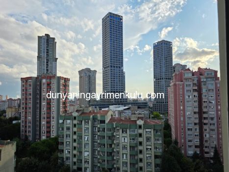 ATAŞEHİR ATA BLOKLARI'NDA BOŞ / MASRAFSIZ SATILIK 3+1 DAİRE
