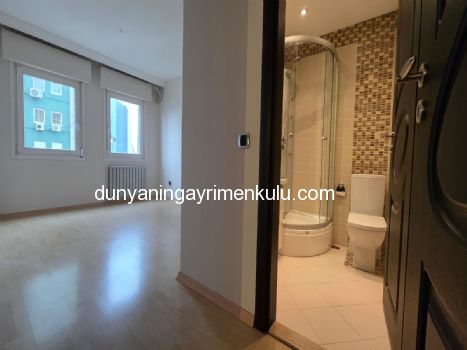 ATAŞEHİR ATA BLOKLARI'NDA BOŞ / MASRAFSIZ SATILIK 3+1 DAİRE