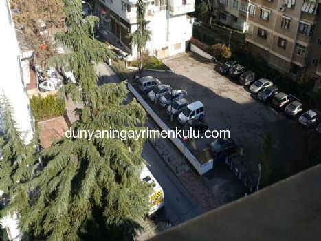 ERENKÖY'DE MİNİBÜSLE TREN YOLU ARASI SATILIK MASRAFSIZ 3+1 DAİRE